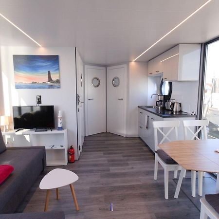 Hausboot Fjord Lacerta Mit Dachterrasse In Wendtorf Экстерьер фото