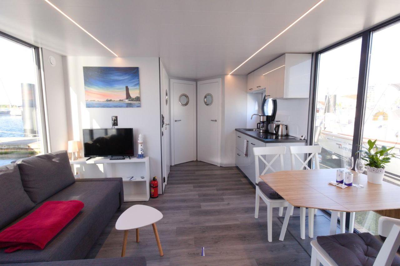 Hausboot Fjord Lacerta Mit Dachterrasse In Wendtorf Экстерьер фото