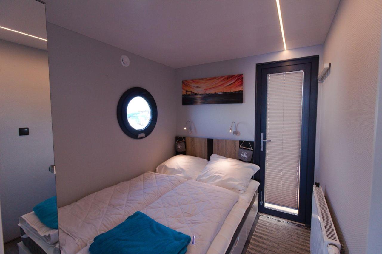 Hausboot Fjord Lacerta Mit Dachterrasse In Wendtorf Экстерьер фото